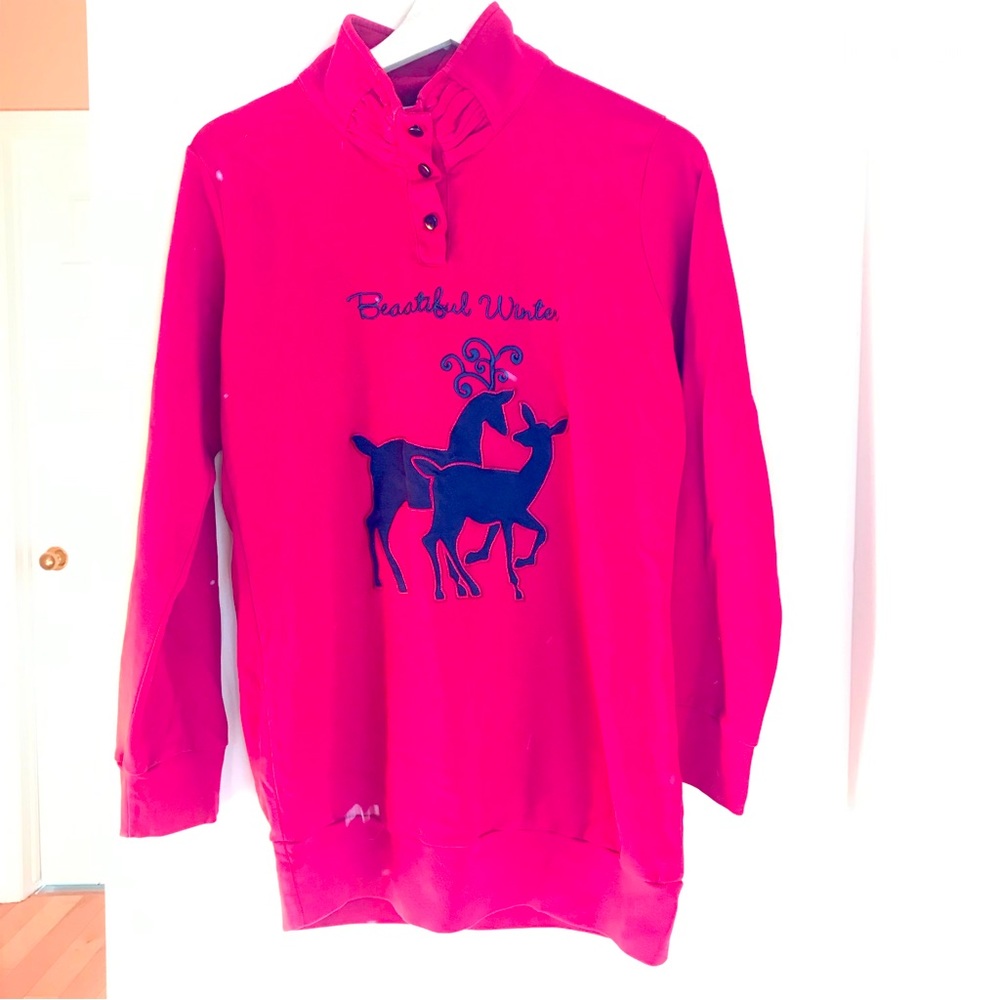 Perfect long lounge/sleep top perfect fit Christmas and winter!